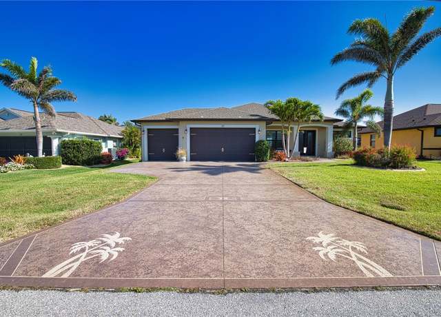 Property at 35 Medalist Rd, Rotonda West, FL 33947, 3 beds, 2.5 baths