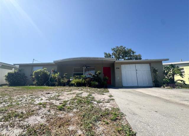 Property at 5316 Drift Tide Dr, New Port Richey, FL 34652, 4 beds, 2 baths