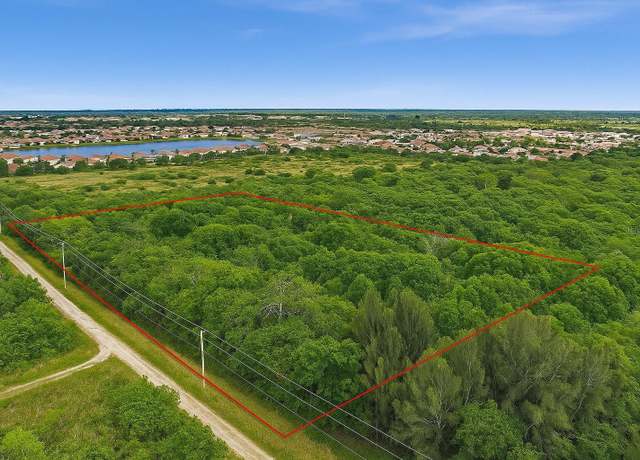 Property at 3905 SW 17th St, Vero Beach, FL 32968