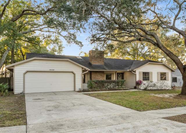 Property at 1404 N Cove Blvd, Longwood, FL 32750, 4 beds, 3 baths