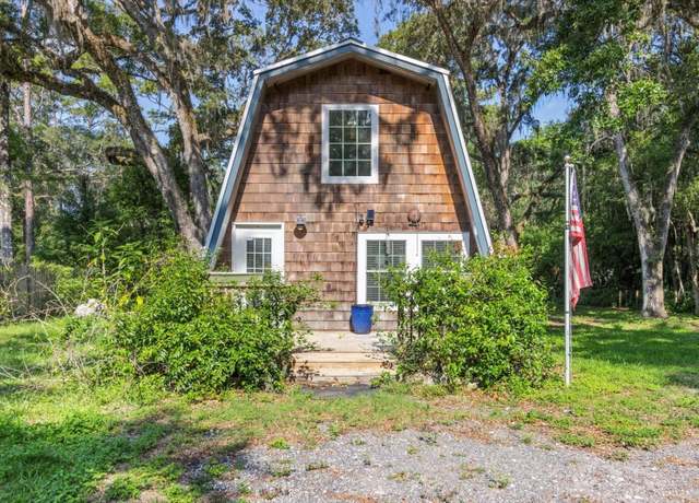 Property at 8309 Oakgren Rd, Brooksville, FL 34601, 2 beds, 2 baths