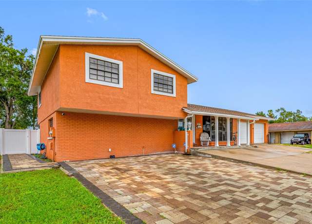 Property at 8309 W Elm St, Tampa, FL 33615, 4 beds, 3 baths