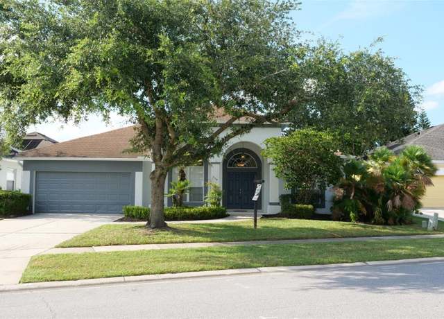 Property at 519 Lakescape Ct, Orlando, FL 32828, 4 beds, 3 baths