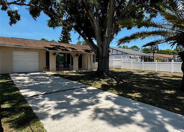 Property at 13122 Cumberland Dr, Largo, FL 33773, 2 beds, 1 bath