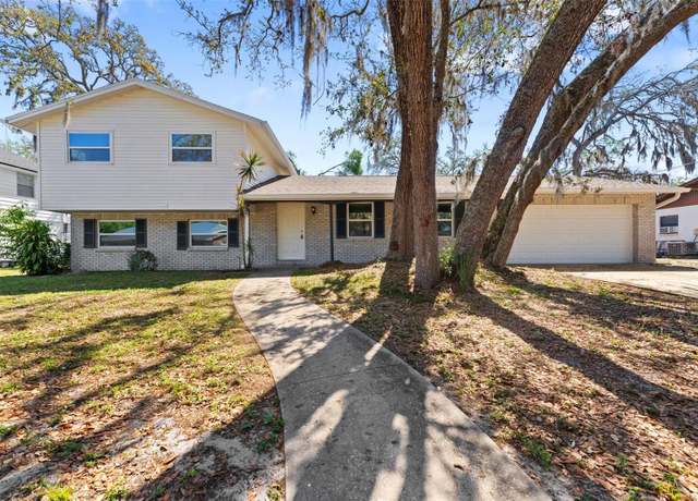 Property at 7105 N Whittier St, Tampa, FL 33617, 5 beds, 3 baths