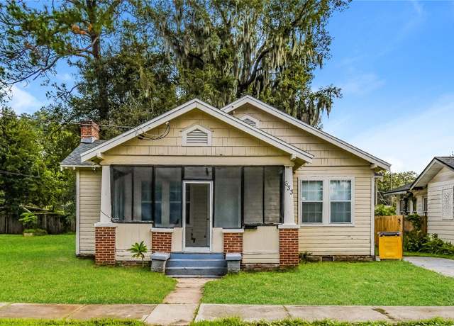 Property at 633 Meteor St, Jacksonville, FL 32205, 3 beds, 1 bath