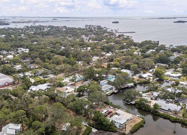 Property at 608 Betmor Ln, Palm Harbor, FL 34683, 3 beds, 2 baths