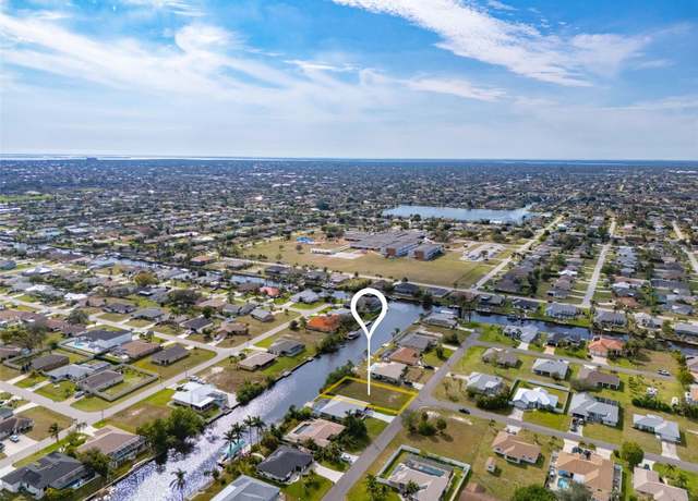 Property at 128 SW 34th Ln, Cape Coral, FL 33914