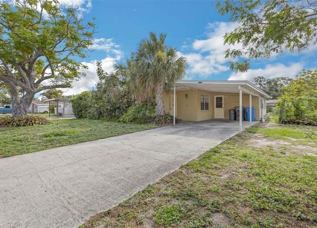 Property at 5101 Town N Country Blvd, Tampa, FL 33615, 3 beds, 2 baths