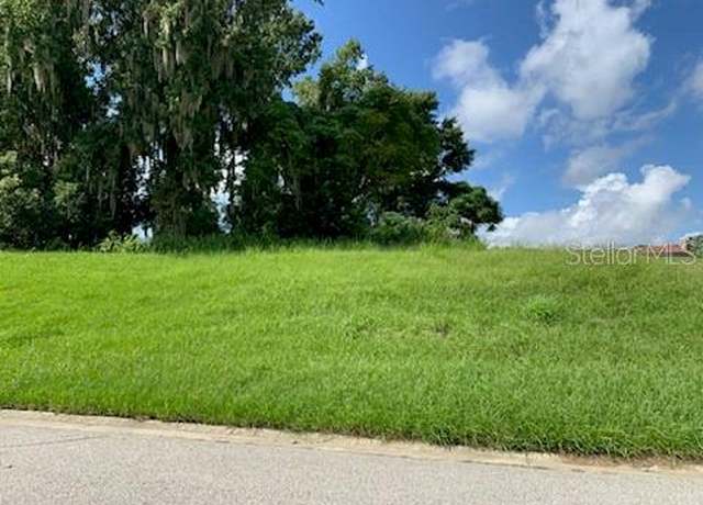 Property at 13628 Carnoustie Cir, Dade City, FL 33525