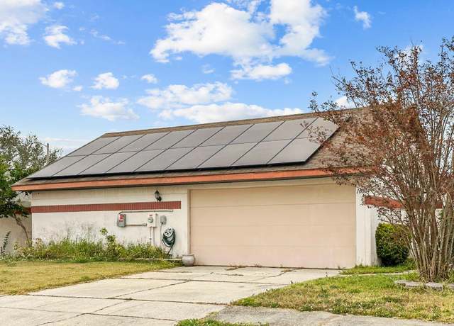 Property at 10804 Venice Cir, Tampa, FL 33635, 3 beds, 2 baths