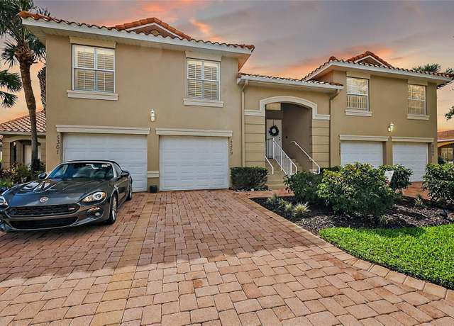 Property at 5359 Compass Pt, Oxford, FL 34484, 3 beds, 2 baths