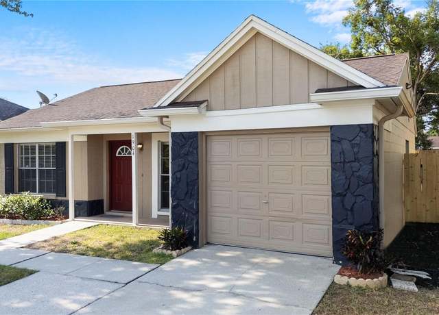 Property at 1904 Crown Park Dr, Valrico, FL 33594, 3 beds, 2 baths