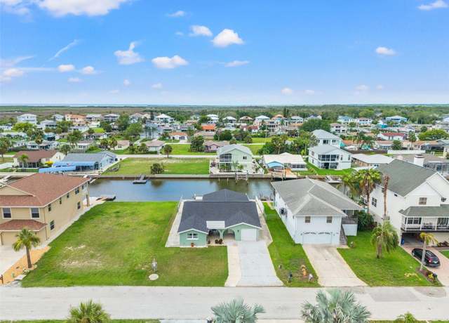 Property at 7401 Islander Ln, Hudson, FL 34667, 2 beds, 2 baths