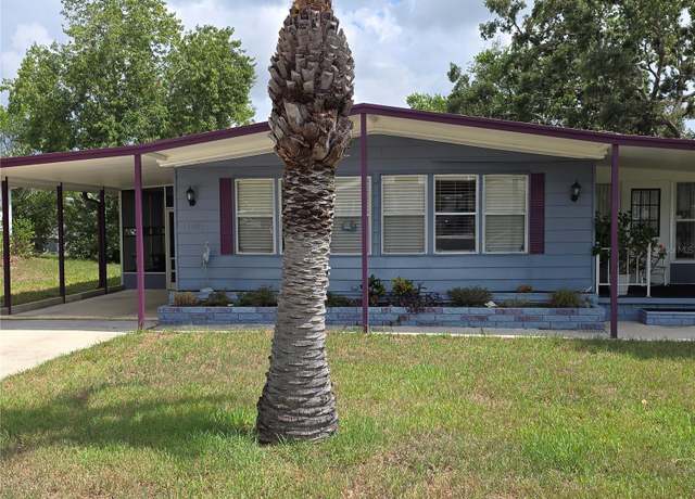 Property at 12101 Walshwood Ave, Brooksville, FL 34613, 2 beds, 2 baths