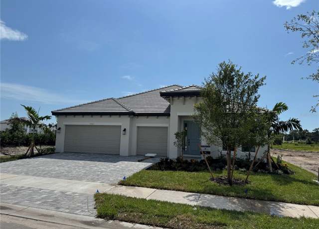 Property at 7561 Nighthawk Dr, Sarasota, FL 34241, 4 beds, 3 baths