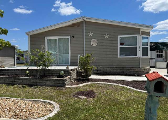 Property at 715 Riverview Cir, North Port, FL 34287, 2 beds, 2 baths