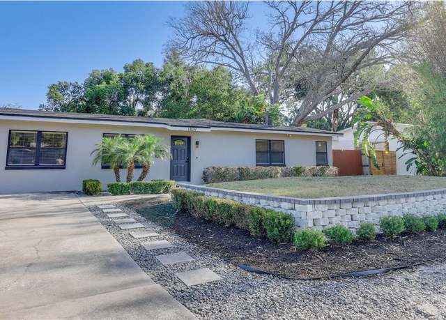 Property at 1809 Pineview Cir, Winter Park, FL 32792, 4 beds, 2 baths