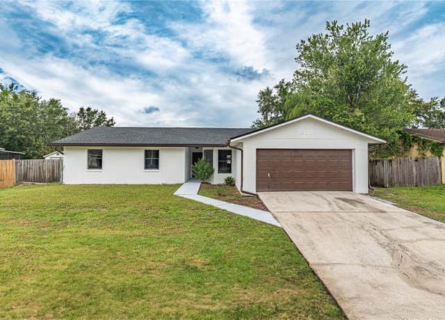 Property at 810 Mountbatten Ln, Kissimmee, FL 34758, 4 beds, 2 baths