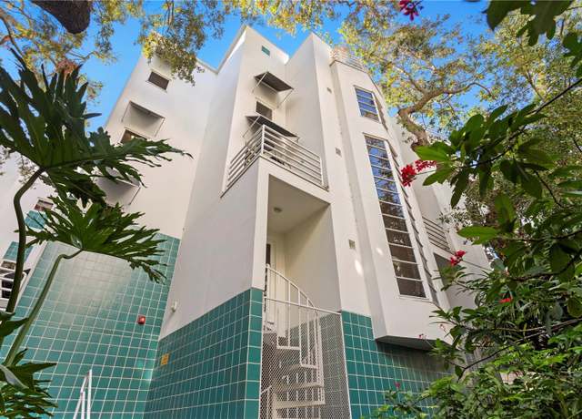 Property at 4950 Bayshore Blvd Unit 13C, Tampa, FL 33611, 3 beds, 3 baths