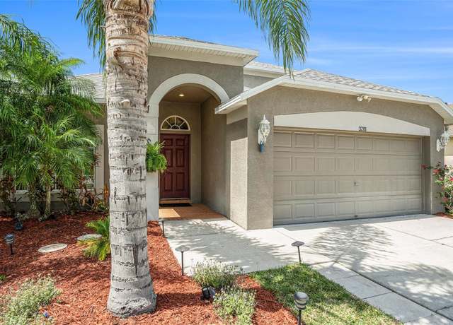 Property at 3219 Gianna Way, Land O Lakes, FL 34638, 5 beds, 3 baths