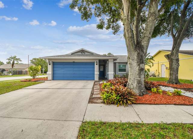 Property at 4108 Woodtrail Blvd, New Port Richey, FL 34653, 2 beds, 2 baths
