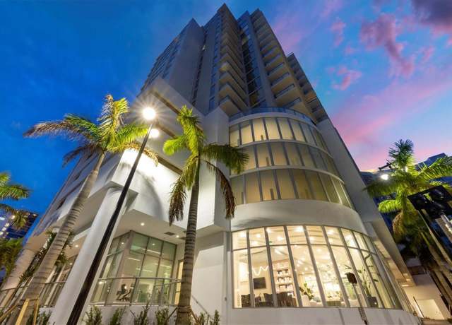 Property at 301 Quay Cmns #1411, Sarasota, FL 34236, 2 beds, 3 baths