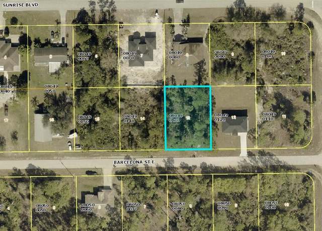 Property at 945 Barcelona St E, Lehigh Acres, FL 33974