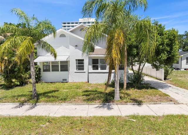 Property at 751 Avenue B SW, Winter Haven, FL 33880, 3 beds, 2 baths