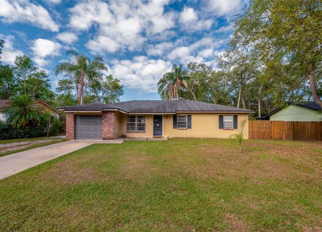 Property at 105 Laguna Ct, Sanford, FL 32773, 3 beds, 2 baths