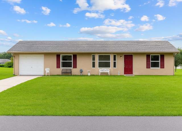 Property at 8 Dogwood Trail Pass, Ocala, FL 34472, 3 beds, 2 baths