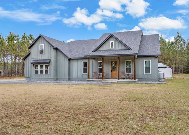 Property at 15407 NW 188th St, Alachua, FL 32615, 4 beds, 3 baths