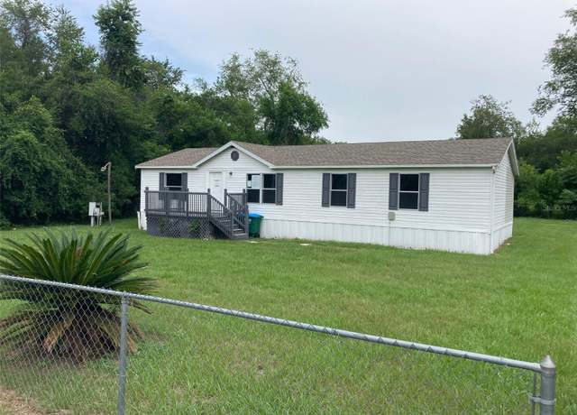 Property at 2985 SE 145th St, Summerfield, FL 34491, 4 beds, 2 baths