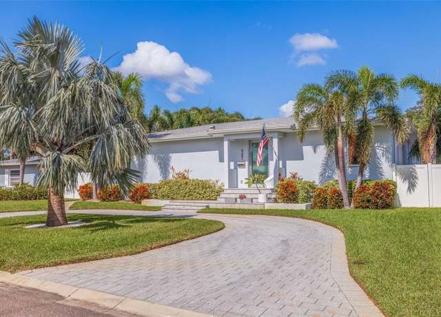 Property at 827 Placido Way NE, St Petersburg, FL 33704, 3 beds, 4 baths