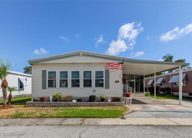 Property at 402 Blue Marlin Dr, Oldsmar, FL 34677, 2 beds, 2 baths