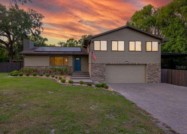 Property at 1899 W Beresford Ave, Deland, FL 32720, 3 beds, 2.5 baths