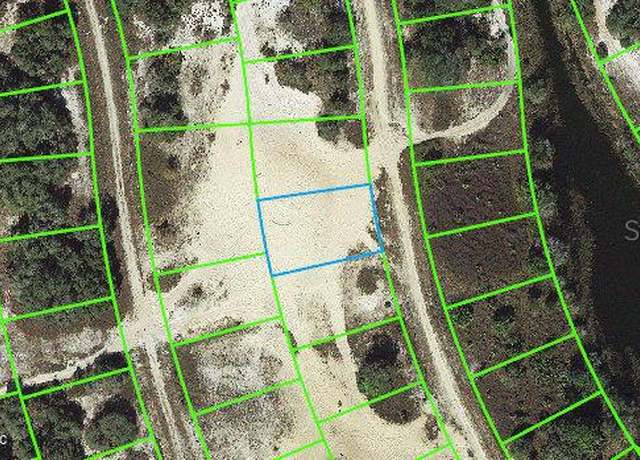 Property at 330 Cinema Dr, Lake Placid, FL 33852