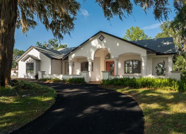 Property at 16700/16702 NW Highway 225, Reddick, FL 32686, 3 beds, 2.5 baths