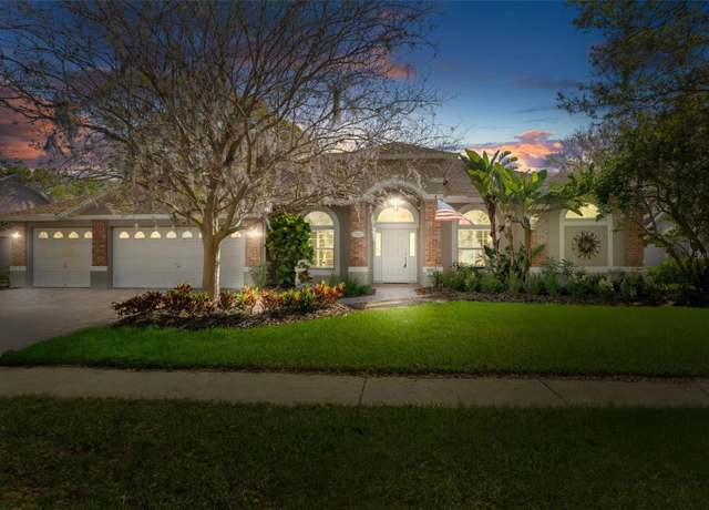 Property at 17807 Crystal Cove Pl, Lutz, FL 33548, 4 beds, 3 baths