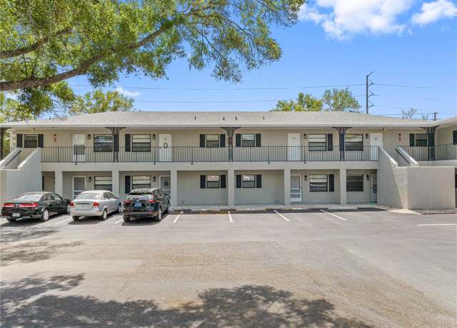 Property at 101 Lake Ave NE #225, Largo, FL 33771, 1 bed, 1.5 baths