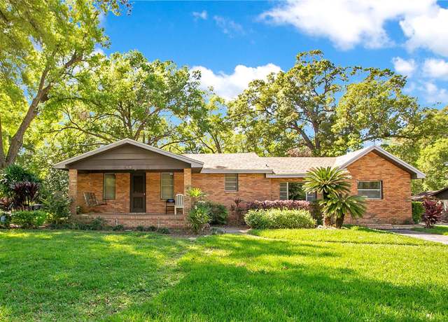 Property at 1120 Sheeler Ave, Apopka, FL 32703, 4 beds, 2 baths