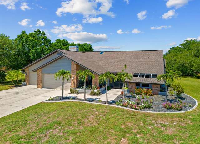 Property at 501 Fairmont Ter, Port Charlotte, FL 33954, 3 beds, 3 baths