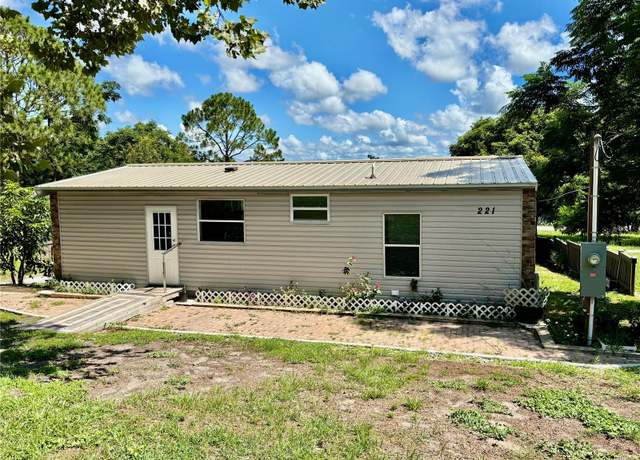 Property at 221 Skyline Dr, Lady Lake, FL 32159, 2 beds, 2 baths