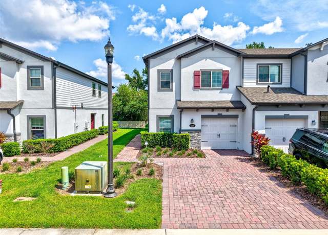 Property at 220 Evertree Loop, Sanford, FL 32771, 4 beds, 3 baths