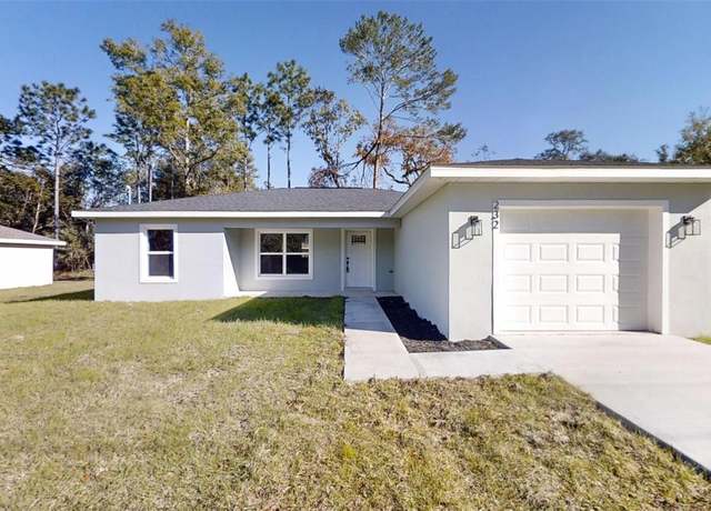 Property at 11 Emerald Trl, Ocala, FL 34472, 3 beds, 2 baths