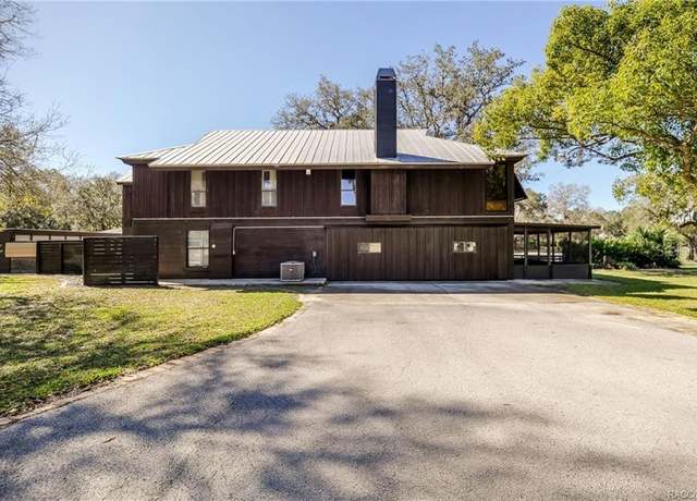 Property at 7700 N Driggers Pt, Hernando, FL 34442, 2 beds, 2.5 baths