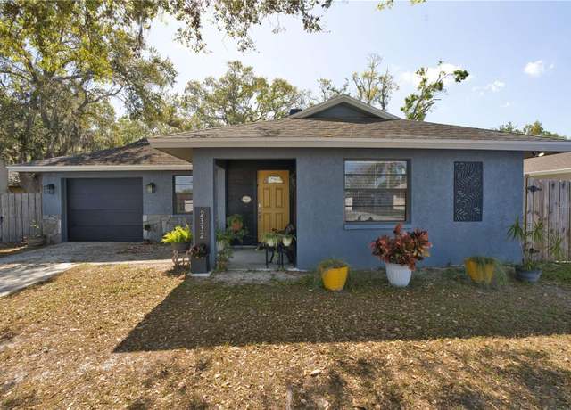 Property at 2332 Seward Dr, Sarasota, FL 34234, 2 beds, 2 baths