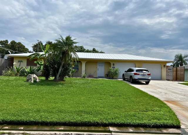 Property at 1860 Southpointe Dr, Sarasota, FL 34231