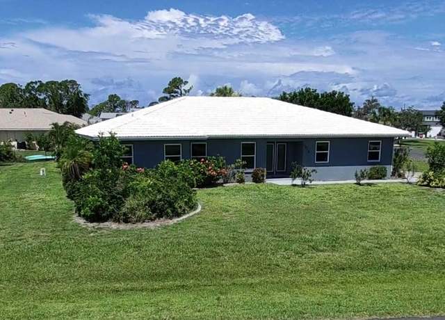 Property at 1019 Schooner Ln, Englewood, FL 34224, 3 beds, 3 baths