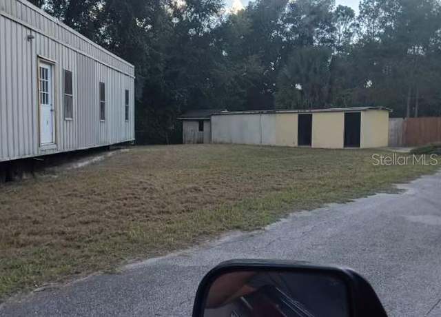Property at 18654 SE 22nd Pl, Silver Springs, FL 34488